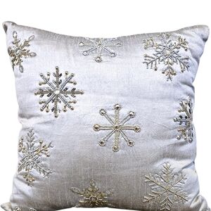 Silky Snowflake Throw Pillow Silver Gold Beaded 16"x16" Made In India Holiday